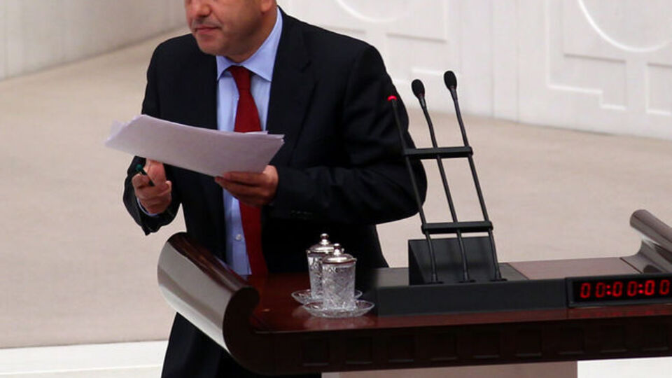 CHP'li vekil rekora koşuyor