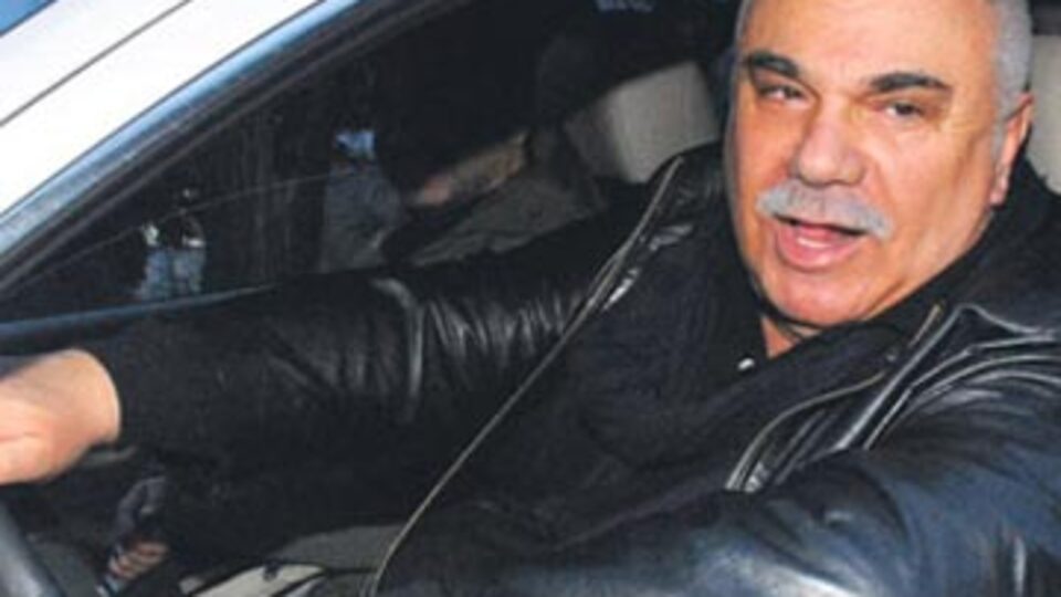 Ergün ehliyetsiz yine direksiyonda