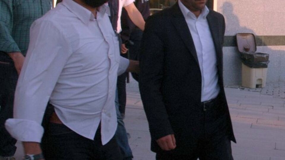 Van belediye başkanı görevden uzaklaştırıldı