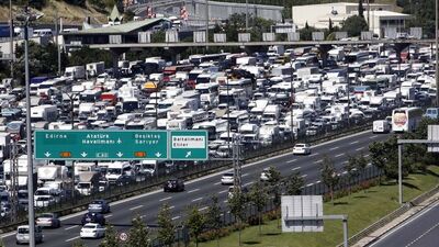 İstanbul trafiği felç! GALERİ/VİDEO
