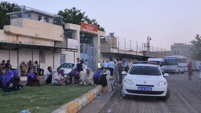 Ş.Urfa Cezaevi önünde endişeli bekleyiş
