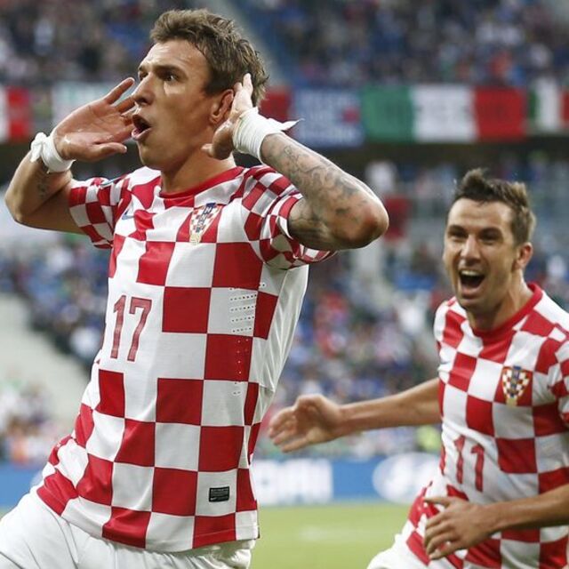 Devler onun için savaşıyor!