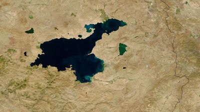 Van Gölü'nün şekli değişti! GALERİ