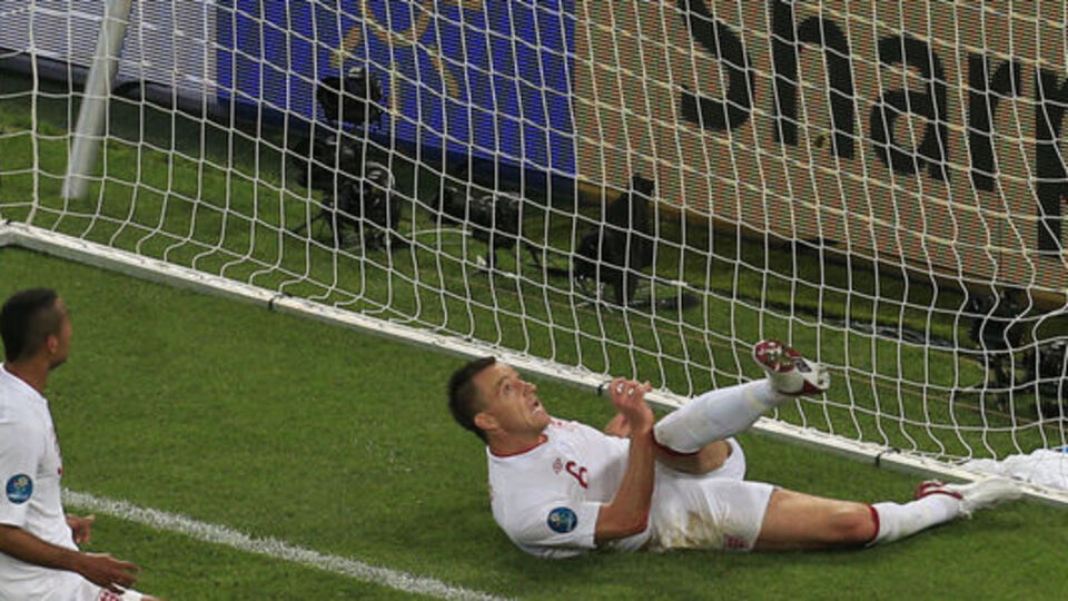 Çizgi hakemi golü görmedi!