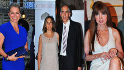 Sarayda özel defile