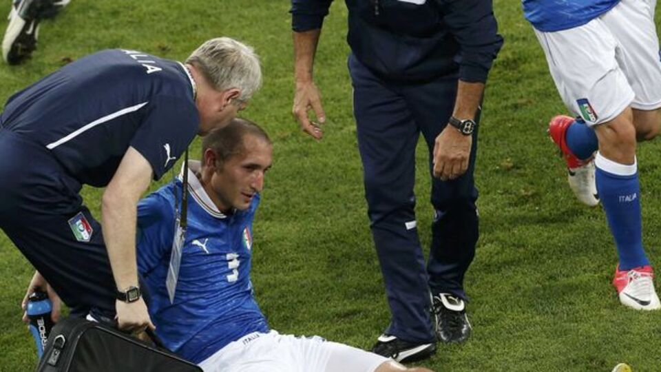 Çizme'de Chiellini şoku!