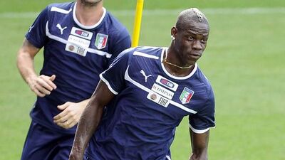 Balotelli'ye uyarı!