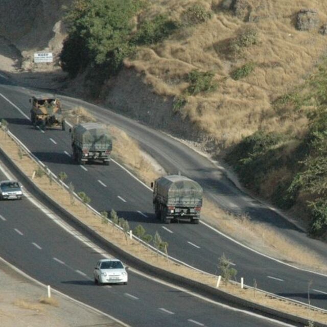 Şemdinli'de askeri hareketlilik