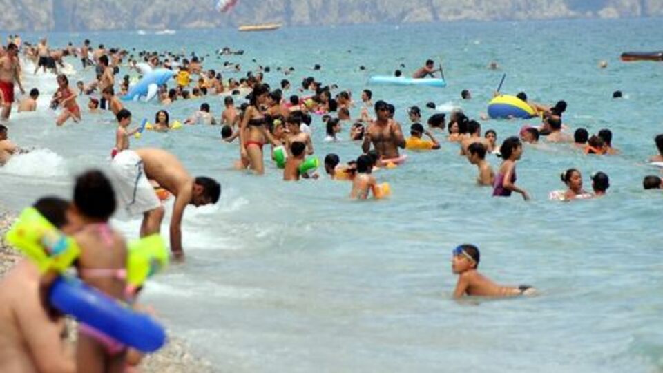 Yüzme bilen de bilmeyen kadar tehlike altında