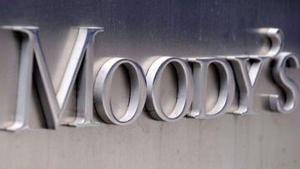 Moody's İspanya'yı 28 yerinden vurdu!