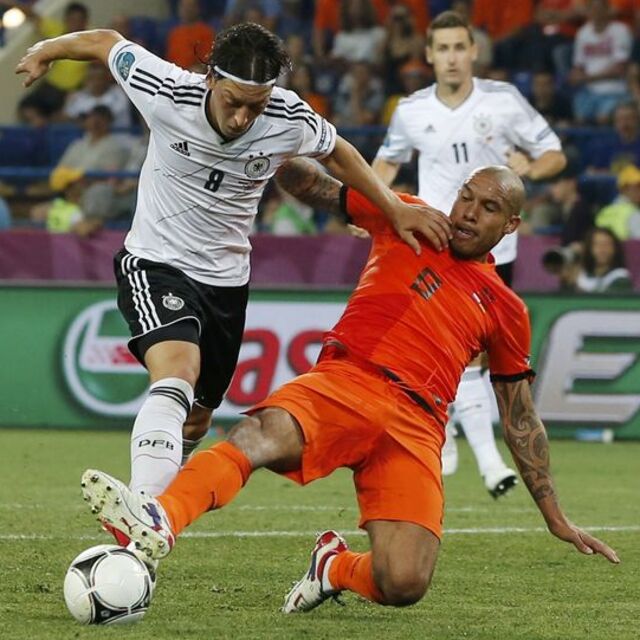 Mesut’tan itiraf:Favori İspanya