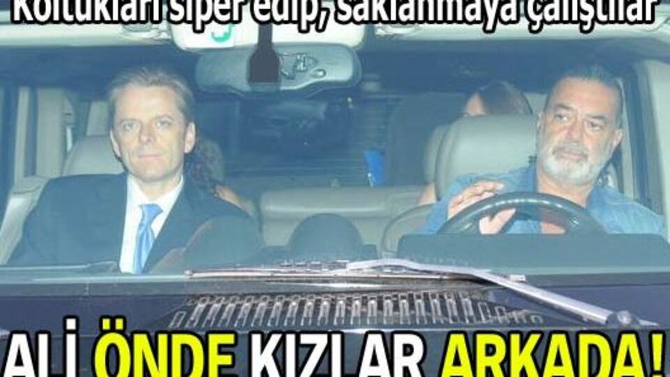 Ali önde kızlar arkada!