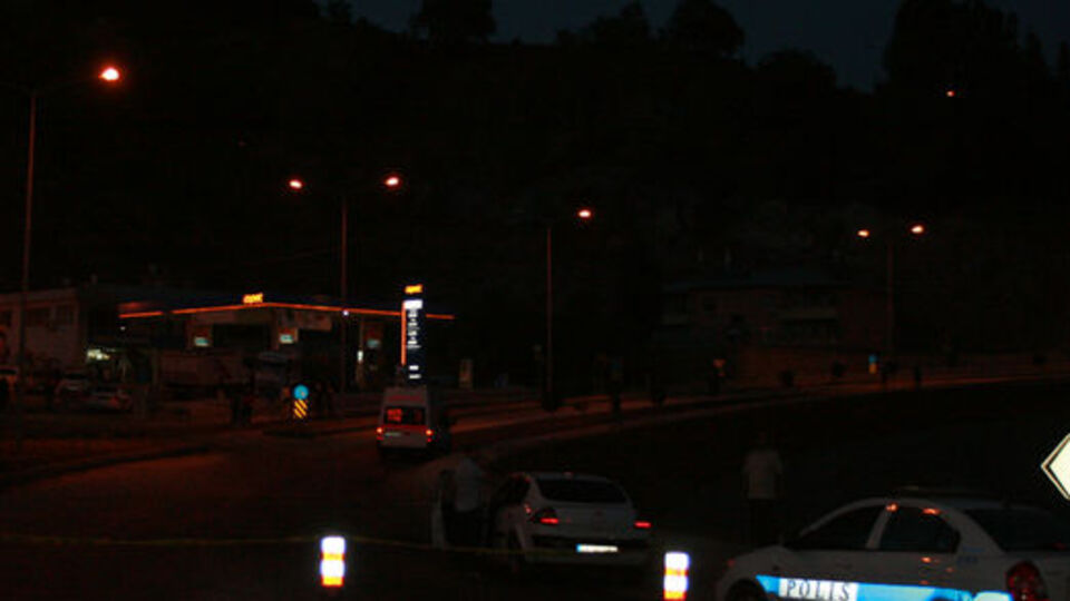 PKK Ovacık'ta yol kesti!