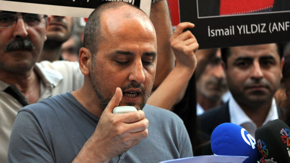 Ahmet Şık'a 7 yıl hapis talebi