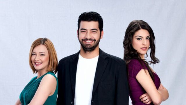 Eylül ve Cüneyt evleniyor