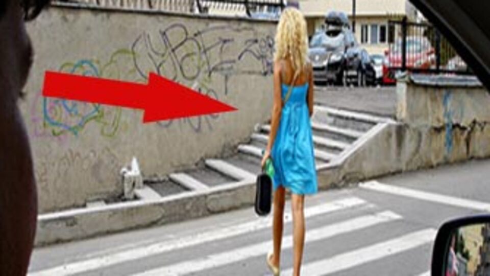 Trafikte kız kesme cezası: 168 lira!