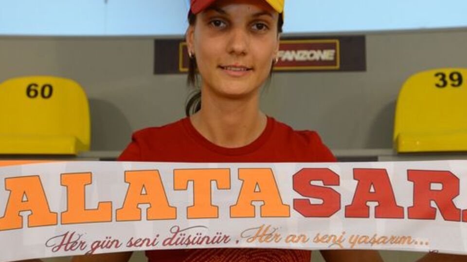 Galatasaray Sırp smaçörle anlaştı