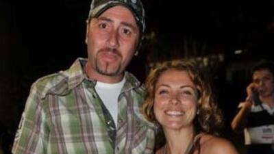 Ağlayıp sızlıyor ama...