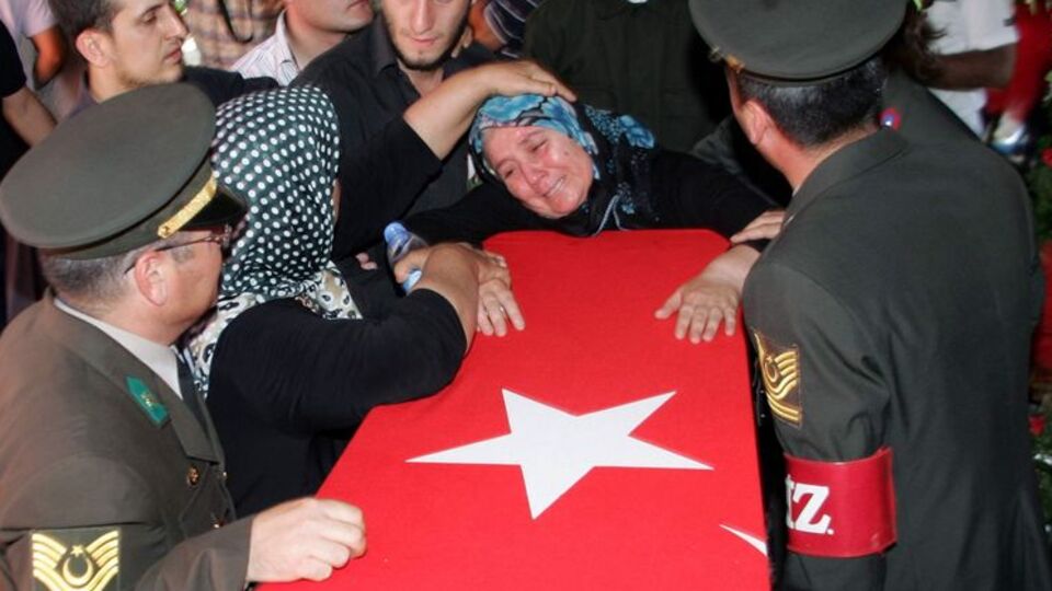 Şehitler gözyaşlarıyla uğurlandı