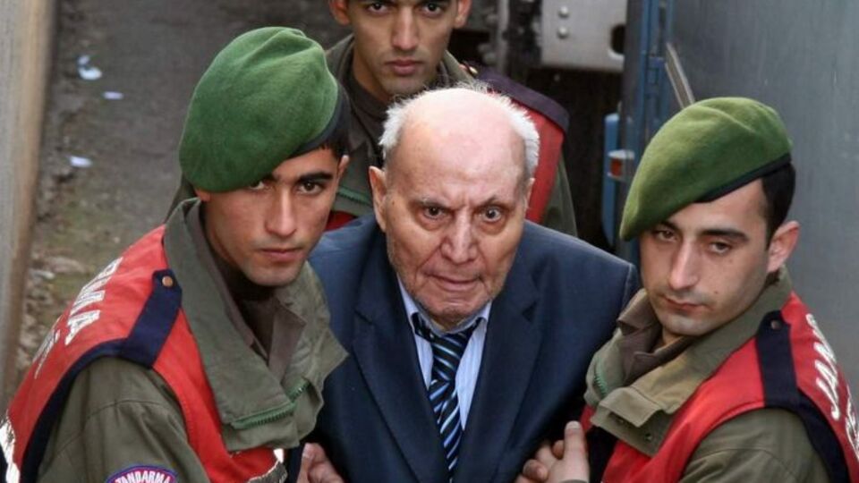 Hüseyin Üzmez tekrar cezaevinde