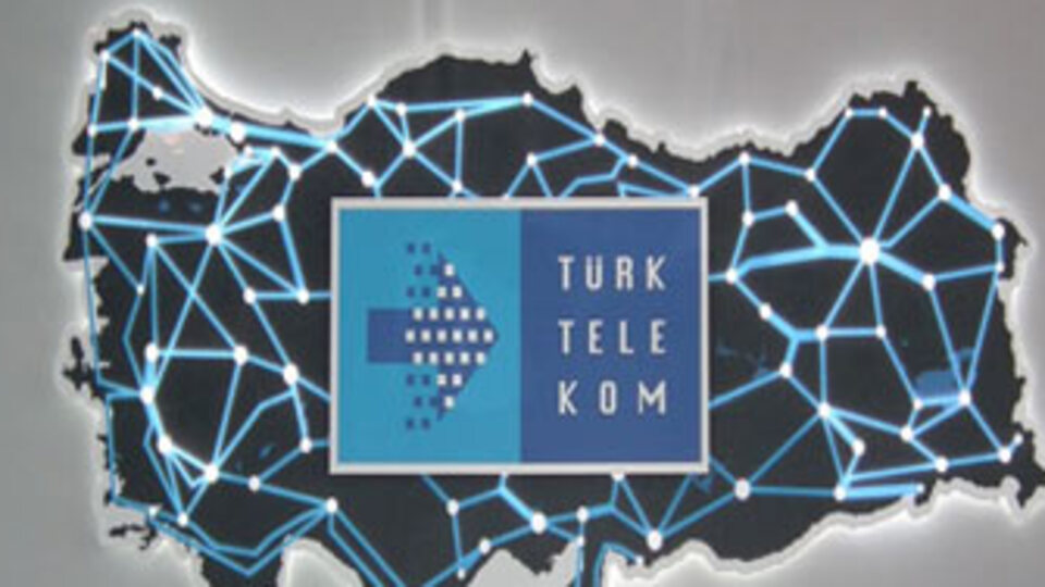 Türk Telekom 1 milyar lirayı yer altına gömdü!