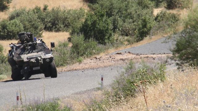 Diyarbakır'da mayınlı saldırı: 3 asker yaraladı