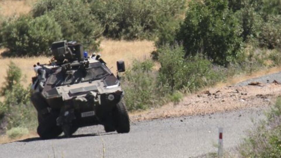 Diyarbakır'da mayınlı saldırı: 3 asker yaraladı