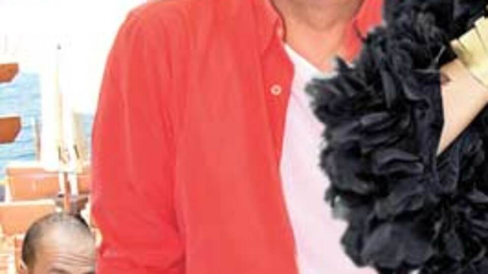 "Bir tek Hülya Avşar'la evlenmek istedim"