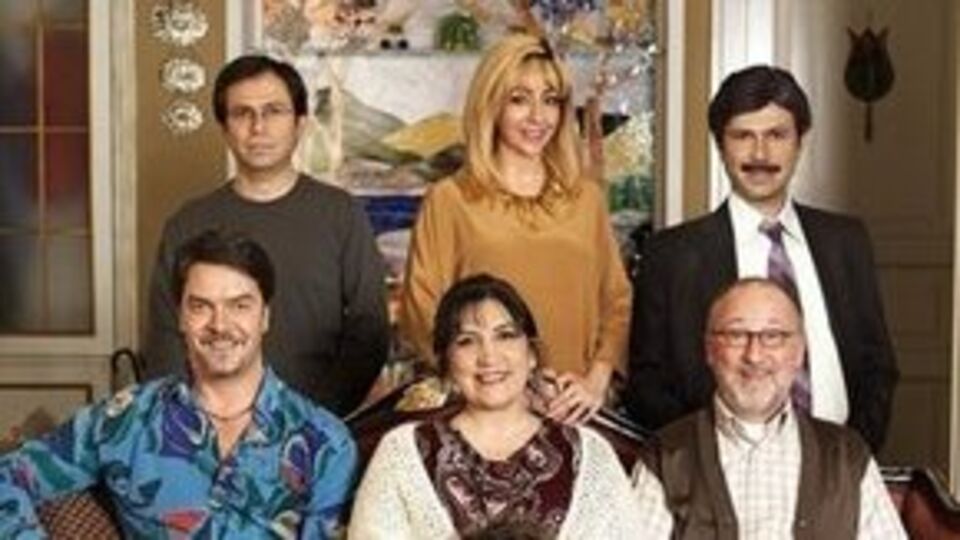 Rıza söz yüzüğünü atar