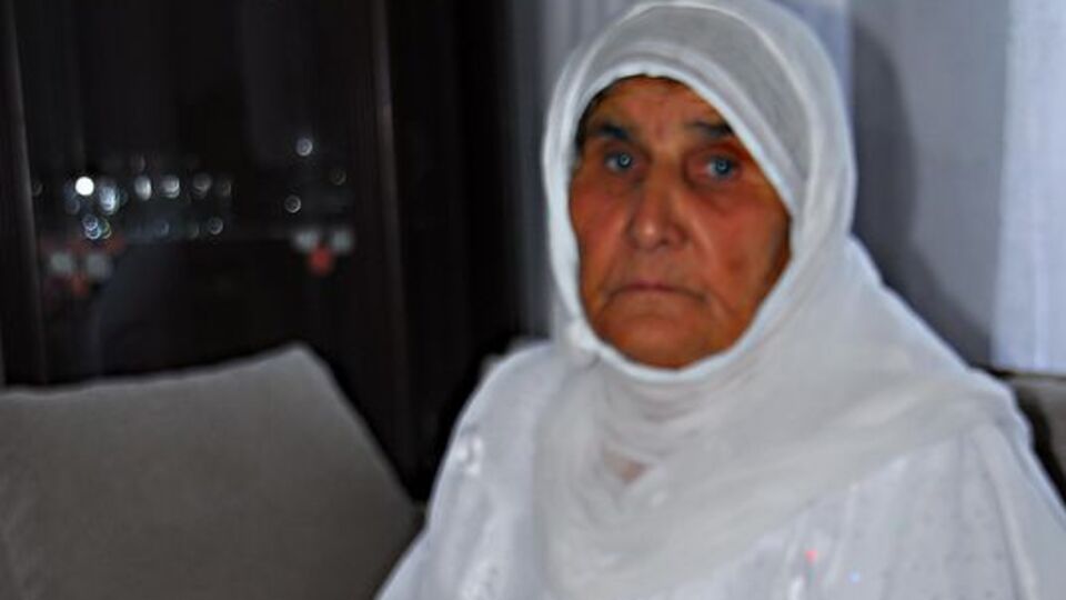 79 yaşındaki Sitti ana tahliye edildi