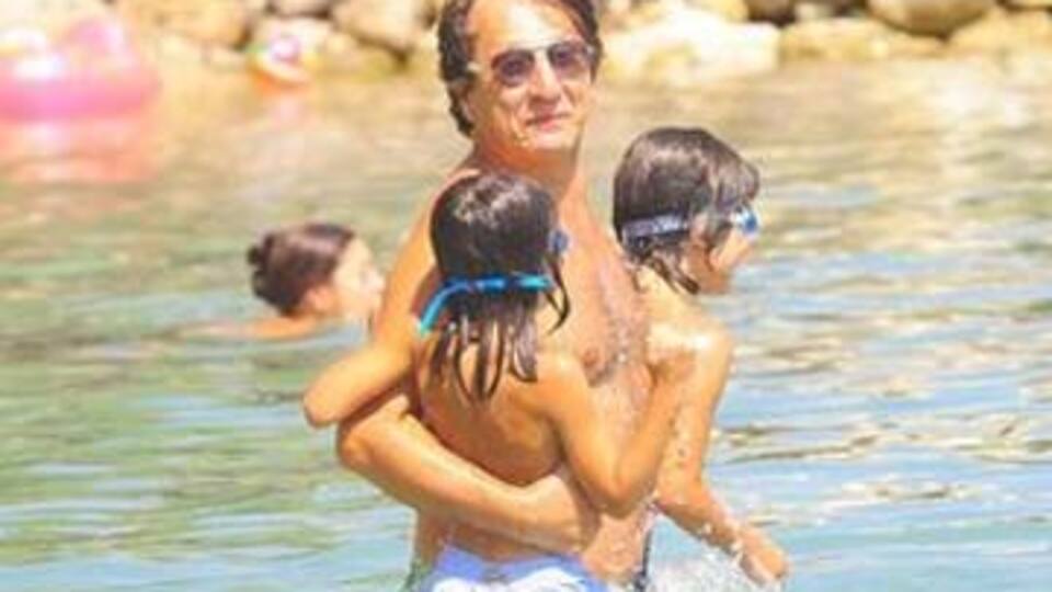 Hüsnü Çoban tatilde