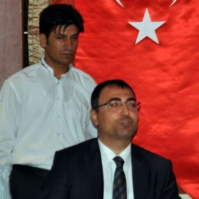 Vali Toprak'tan Baydemir'e 'itibar' cevabı