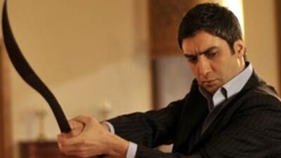 Necati Şaşmaz'a kim bıçak çekti?