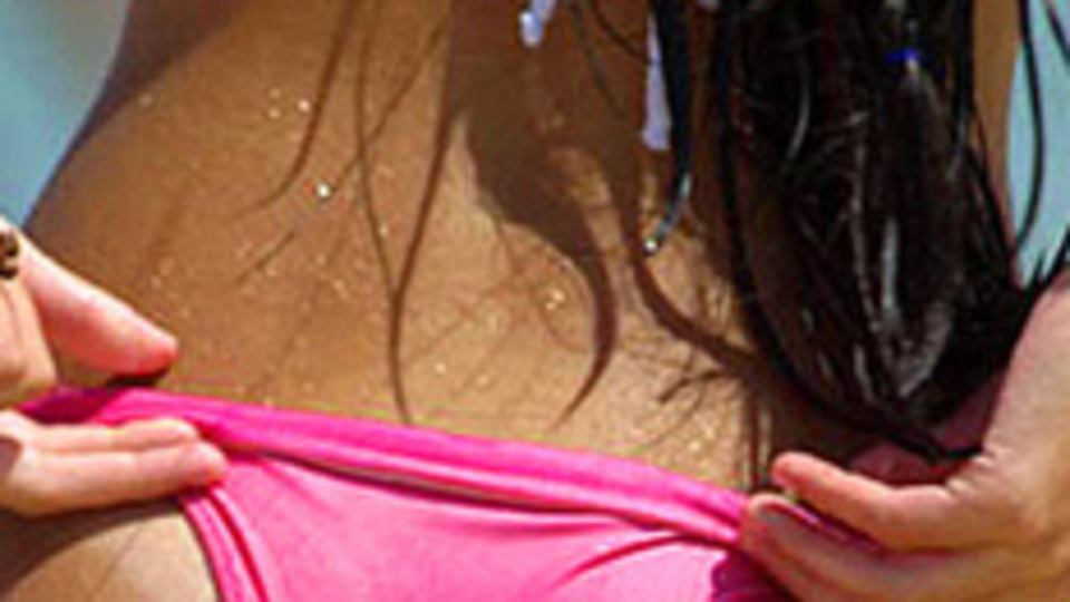 Bikini giymek caiz midir?