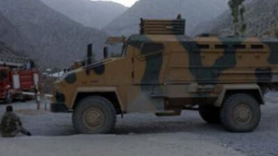 Muhabirleri canlı kalkan yaptılar!