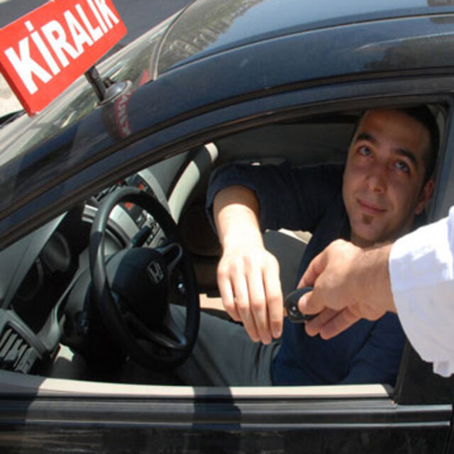 Araç kiralama vites büyüttü!