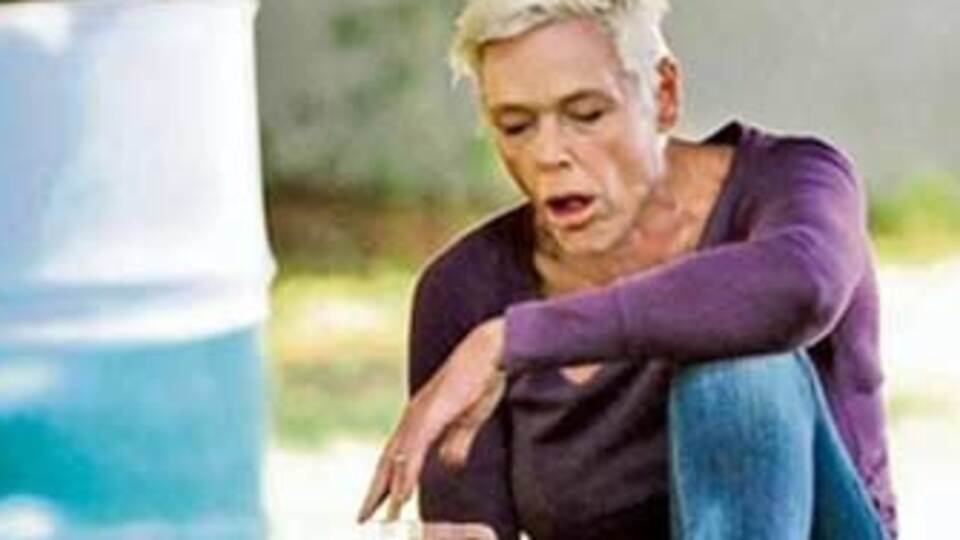 Ünlü oyuncu yerlerde!