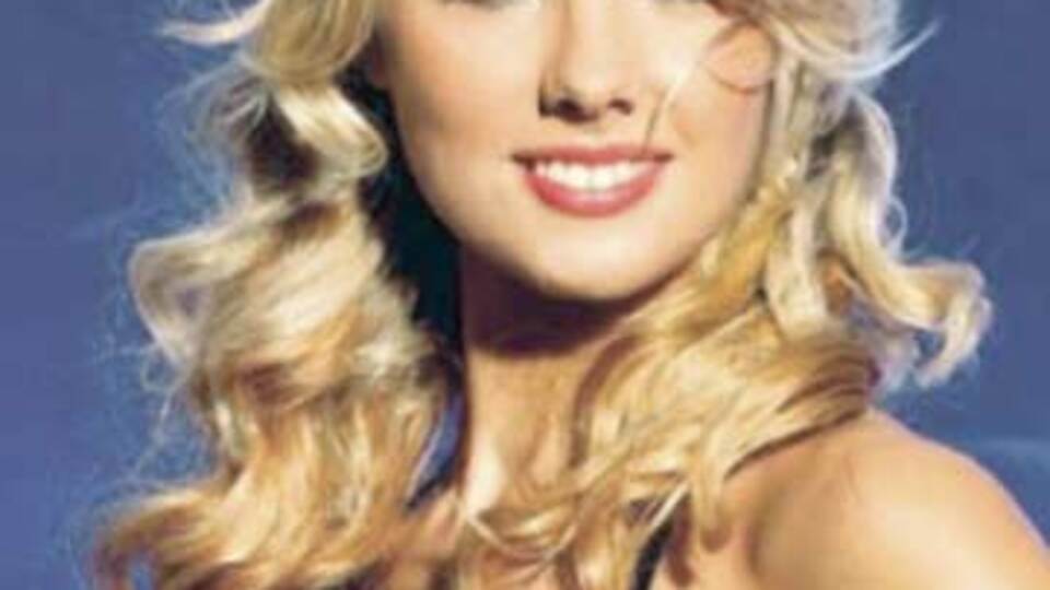 Porno ve sahte siteleri şikâyet etti