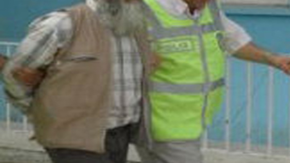 "Hızır Aleyhisselam'ım" deyip dolandırdı