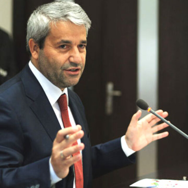 "O kadar paramız olsa uçururuz Türkiye'yi"