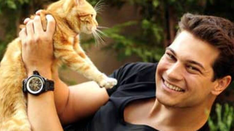 Çağatay Ceyda'ya geri döndü