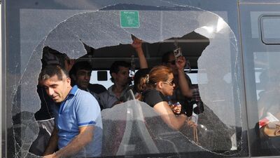 Haliç Köprüsü'nde metrobüsler çarpıştı