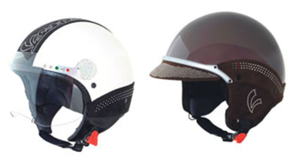 Motosiklet üzerinde ışıltılı şıklık