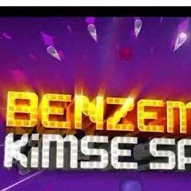Ümit Erdim'den Zeki Müren taklidi!