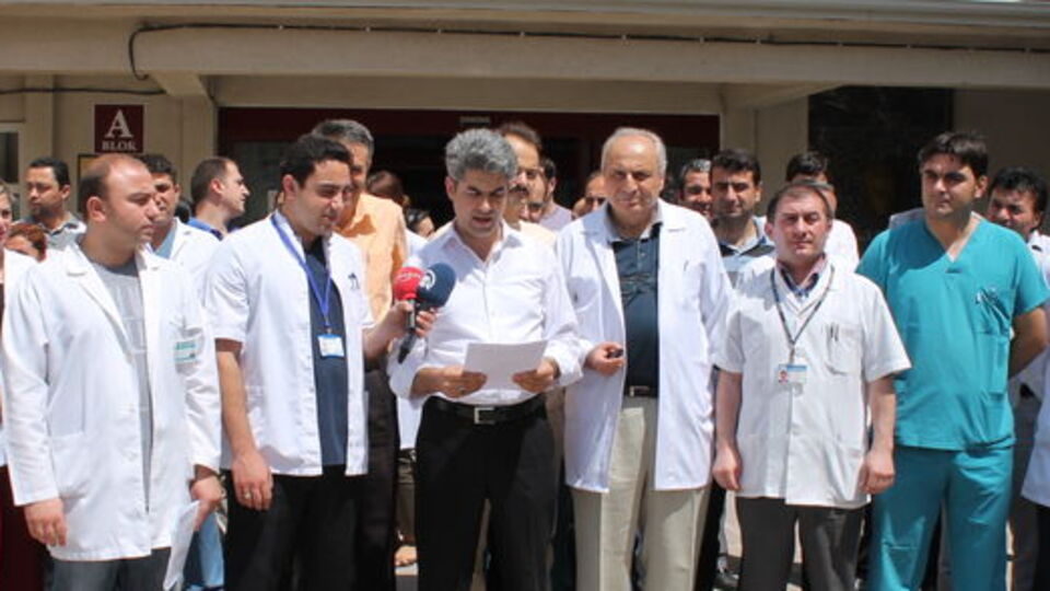 Sağlık çalışanları isyan etti