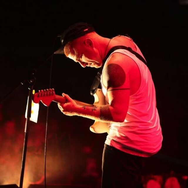 Red Hot Chili Peppers'dan önce Athena sahnede!