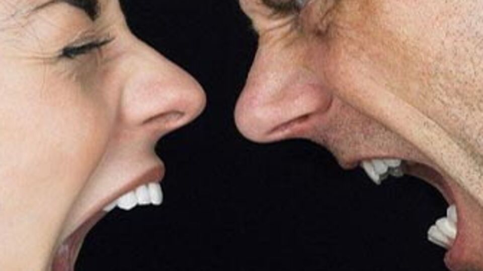 Kapitalizm insanları cesaretlendirip ayırıyor mu?