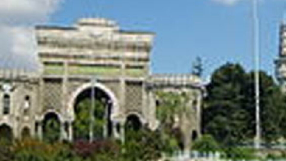 Altın Madalya İstanbul Üniversitesi'ne