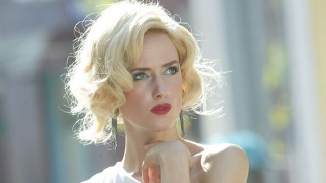 Caroline, Marilyn Monroe oldu
