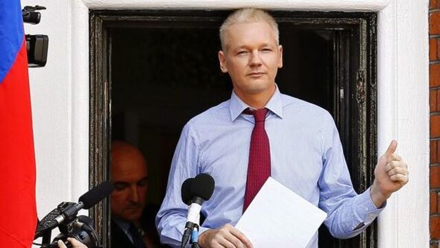 Assange'a Latin kalkanı